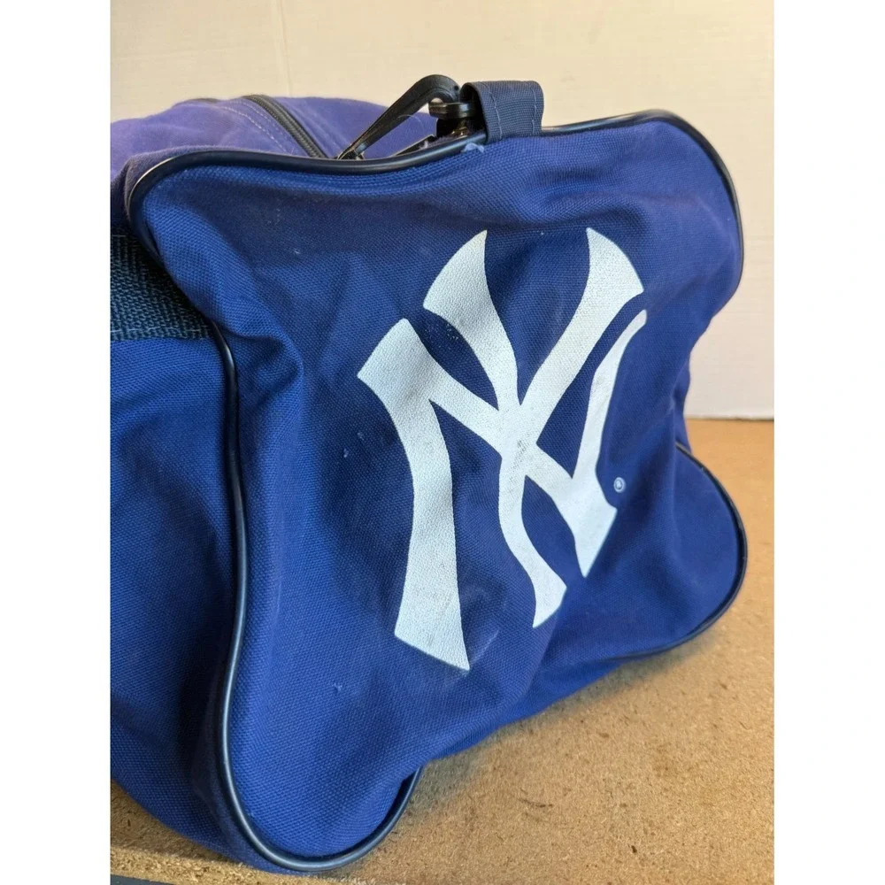 *RARE*‎ New York Yankess Blue Duffle Bag NMI Nasco Made in USA 18x10x10